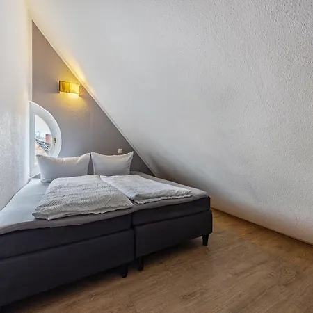 In Am Mueritzsee, Cleaning Included Apartment